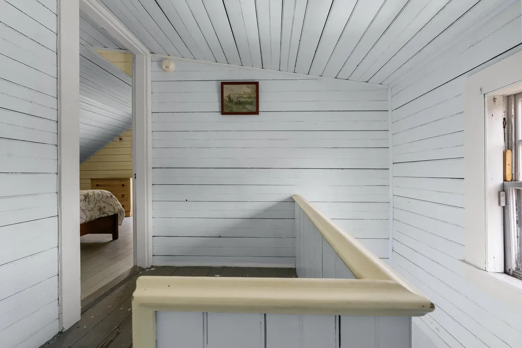 9 Grove Street Boothbay ME 04544
