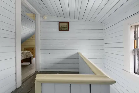 9 Grove Street Boothbay ME 04544