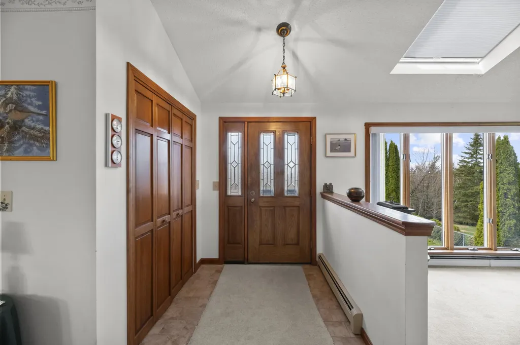 74 Comins Lane Eddington ME 04428