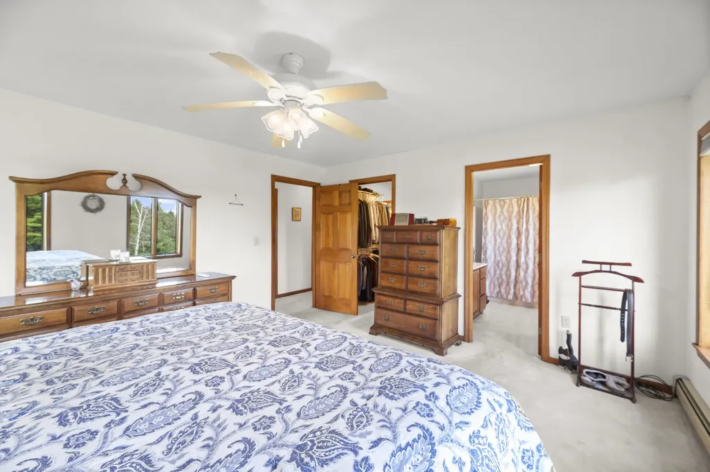 74 Comins Lane Eddington ME 04428