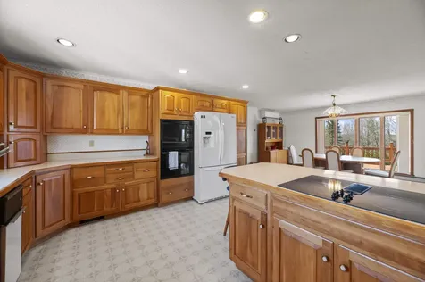 74 Comins Lane Eddington ME 04428