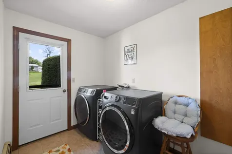 74 Comins Lane Eddington ME 04428