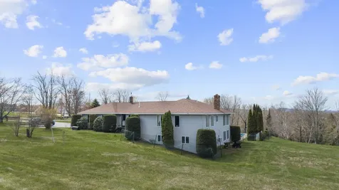 74 Comins Lane Eddington ME 04428