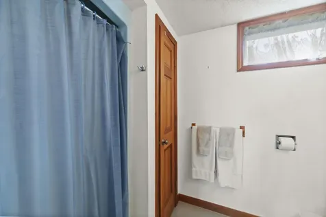 74 Comins Lane Eddington ME 04428