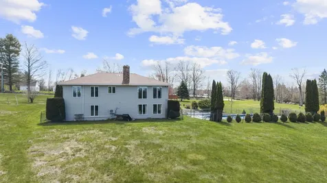 74 Comins Lane Eddington ME 04428
