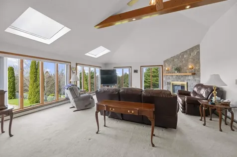 74 Comins Lane Eddington ME 04428