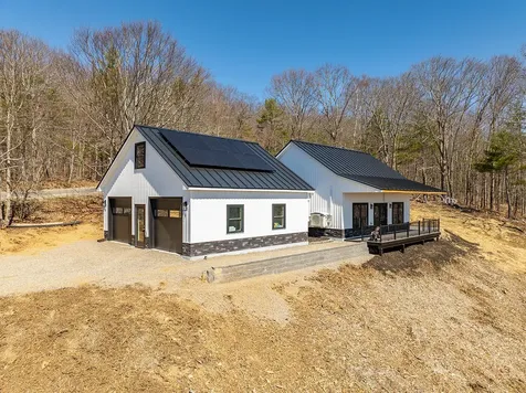 740 Pinnacle Road Liberty ME 04949