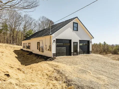 740 Pinnacle Road Liberty ME 04949