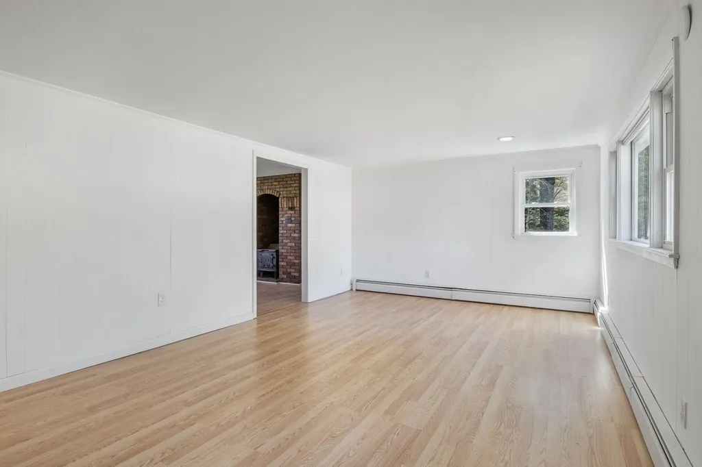16 Mayall Road Gray ME 04039