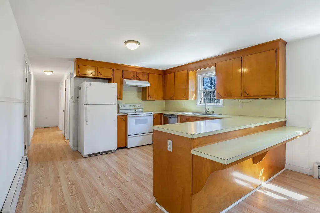 16 Mayall Road Gray ME 04039