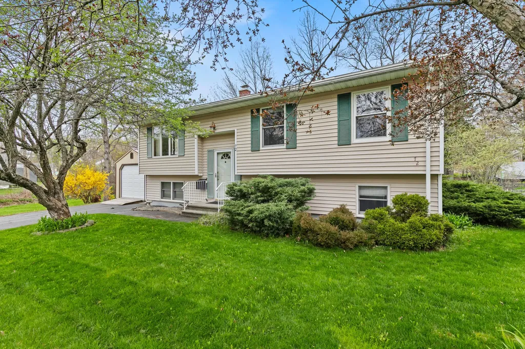 72 Louise Street Auburn ME 04210