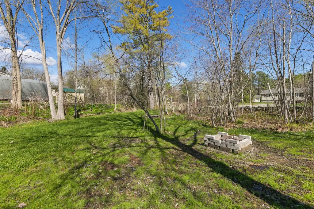 72 Louise Street Auburn ME 04210