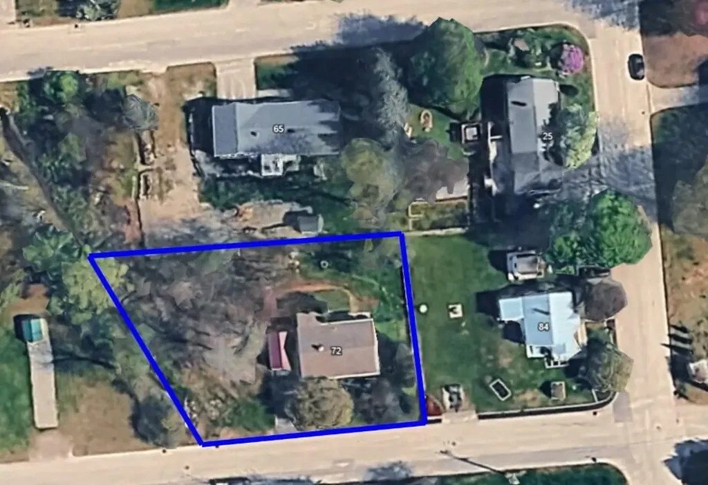 72 Louise Street Auburn ME 04210