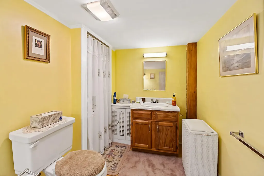 1023 Pond Road Sidney ME 04330