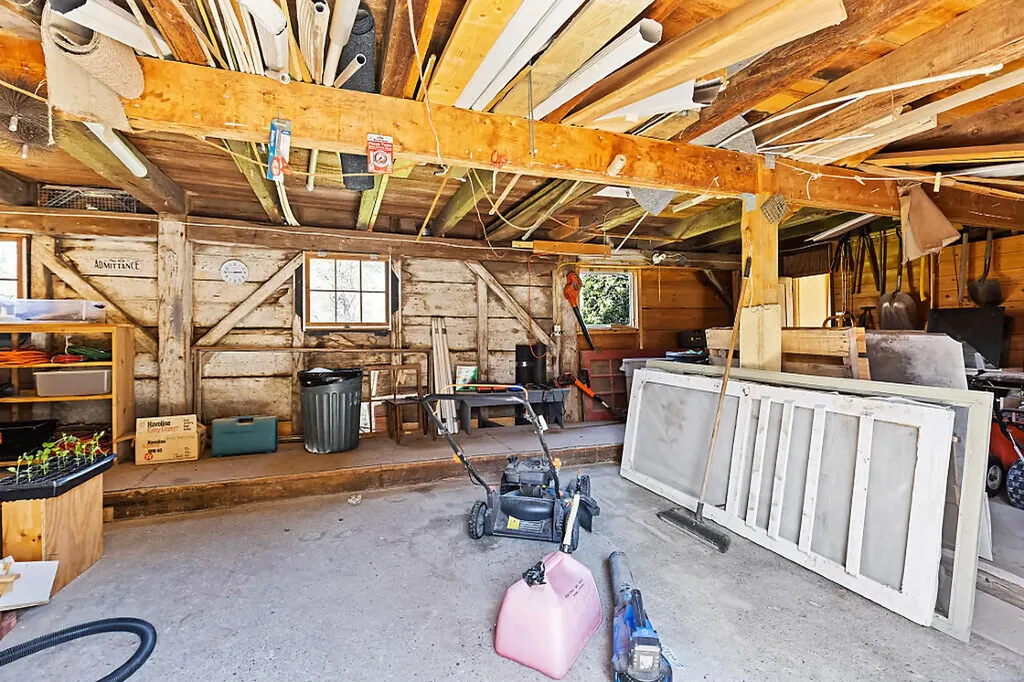 1023 Pond Road Sidney ME 04330