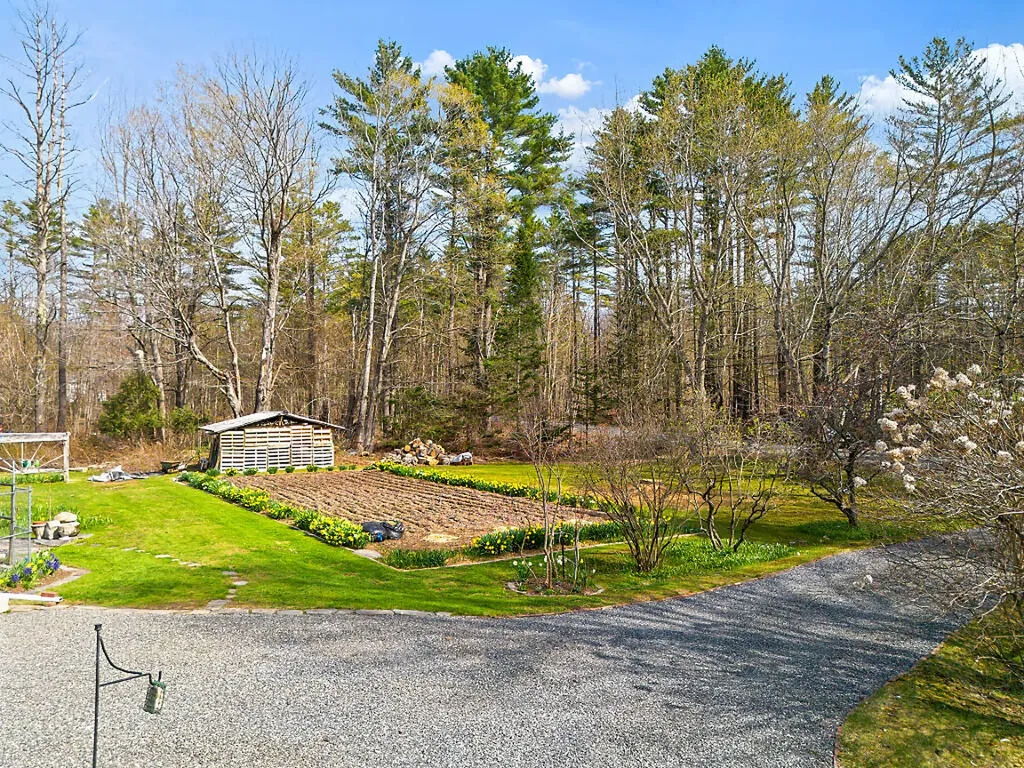 1023 Pond Road Sidney ME 04330