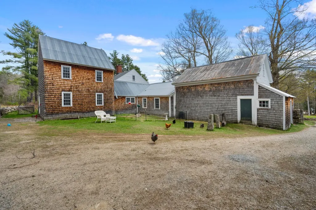 192 South Road Parsonsfield ME 04047