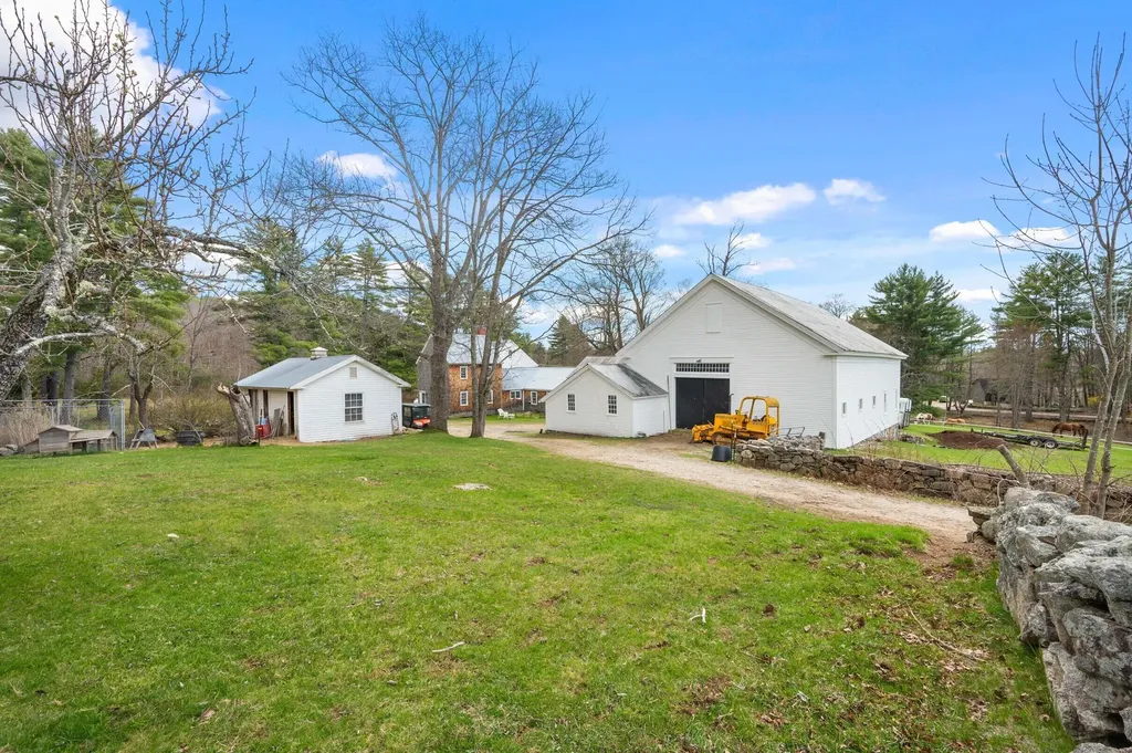192 South Road Parsonsfield ME 04047