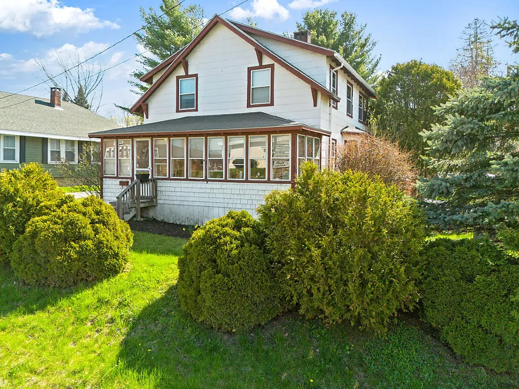 157 Riverside Drive Augusta ME 04330