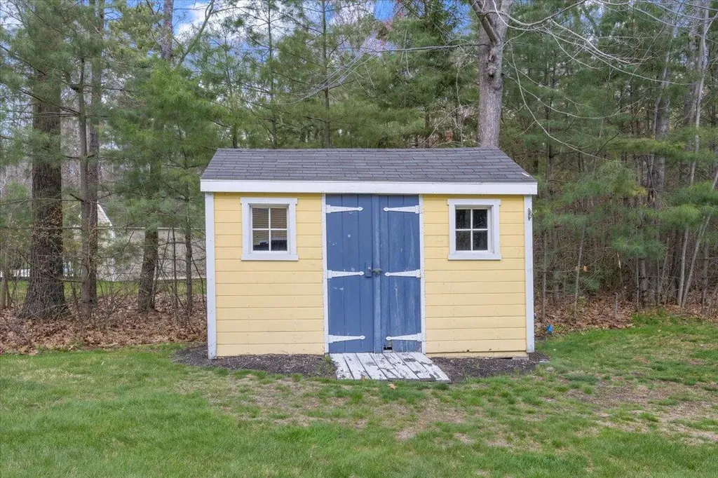 8 Elbridge Oliver Way Scarborough ME 04074