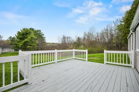 13 Colonial Way Auburn ME 04210