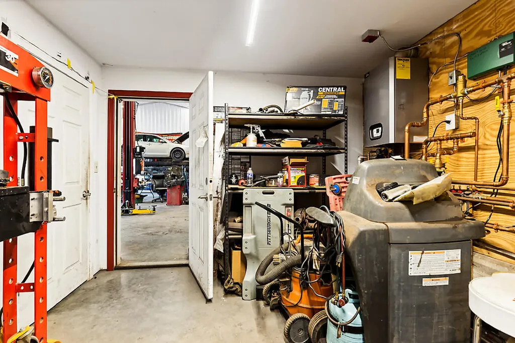 283 Hinckley Road Clinton ME 04927