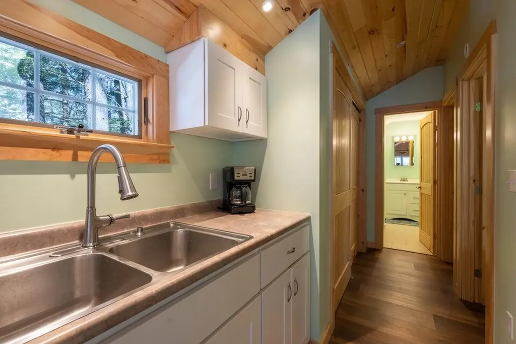 101 Hogan Pond Lane Oxford ME 04270