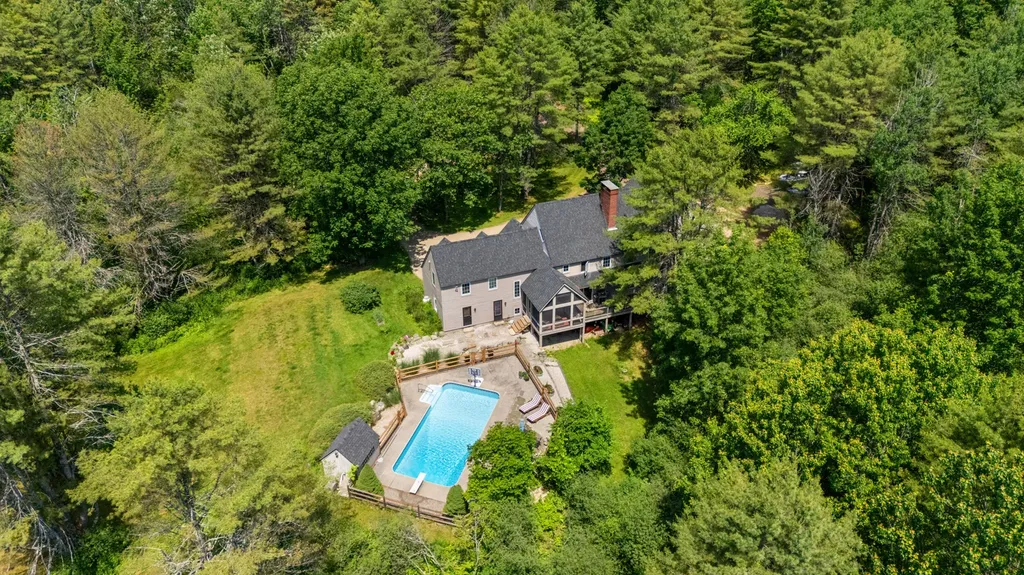 531 Ledge Road Yarmouth ME 04096