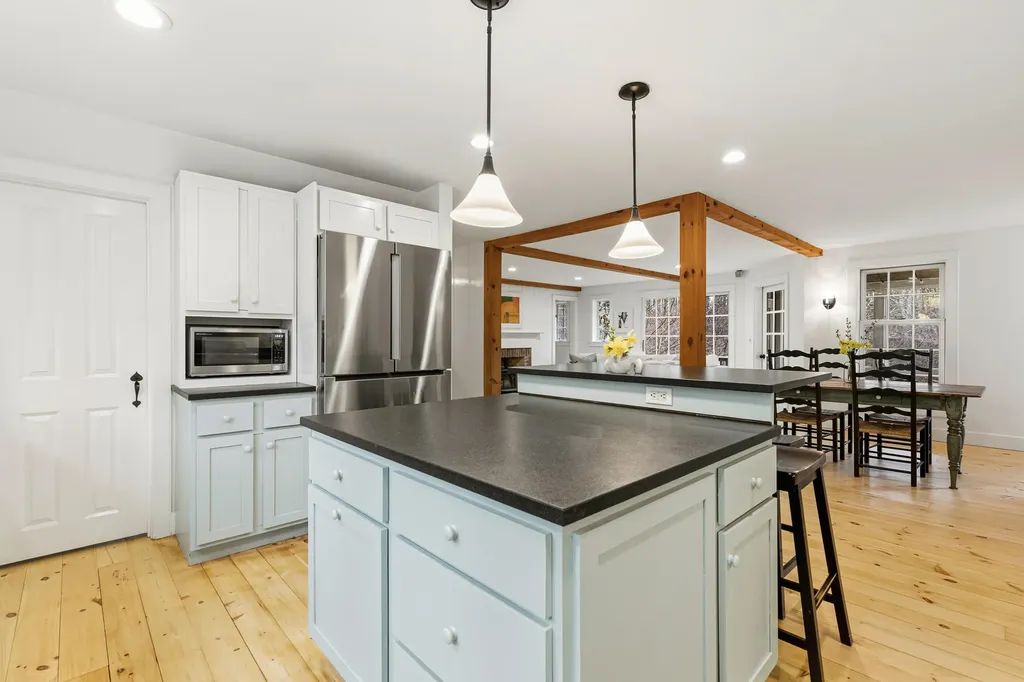 531 Ledge Road Yarmouth ME 04096