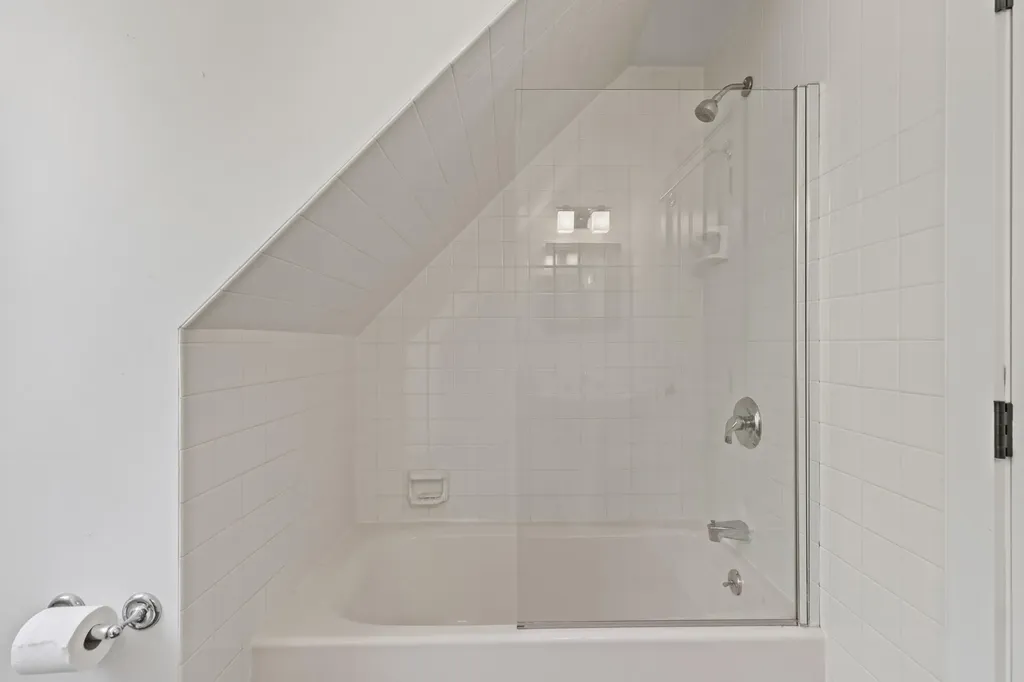 531 Ledge Road Yarmouth ME 04096