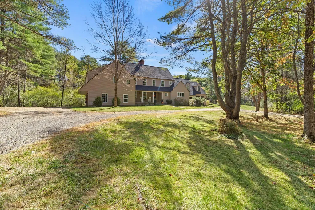 531 Ledge Road Yarmouth ME 04096