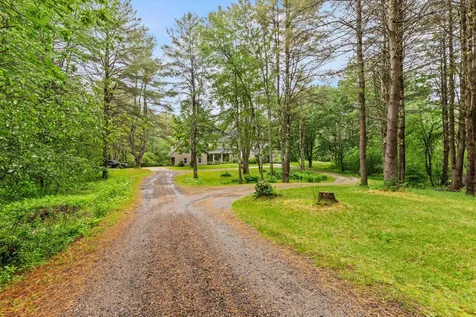 531 Ledge Road Yarmouth ME 04096