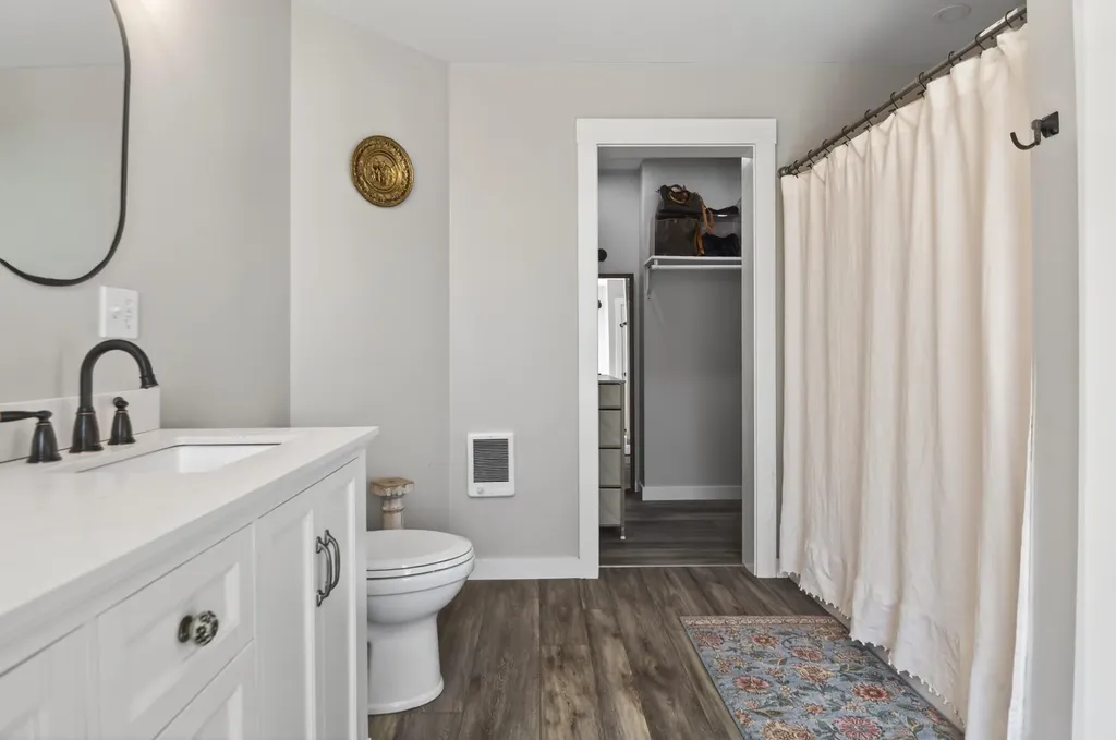 4 Overlook Drive Richmond ME 04357