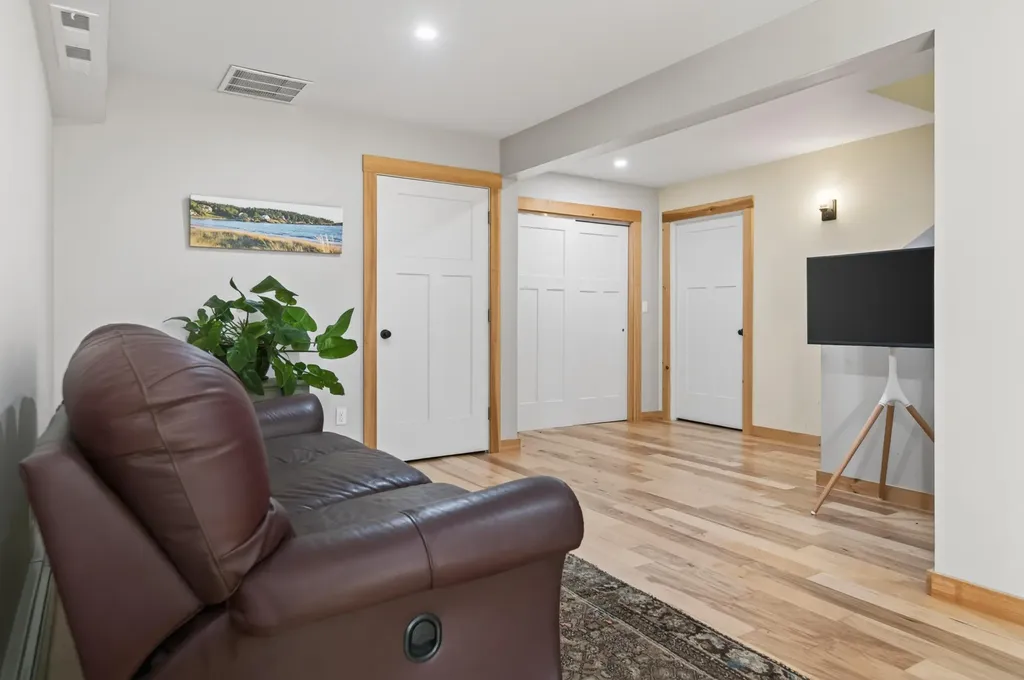4 Overlook Drive Richmond ME 04357