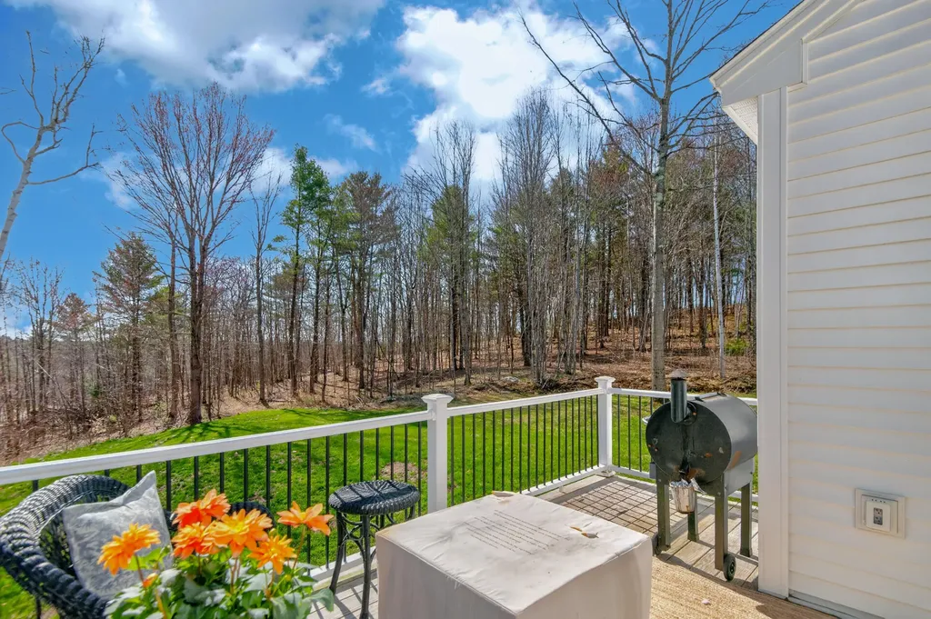 4 Overlook Drive Richmond ME 04357