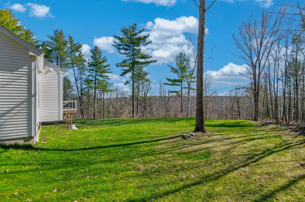 4 Overlook Drive Richmond ME 04357