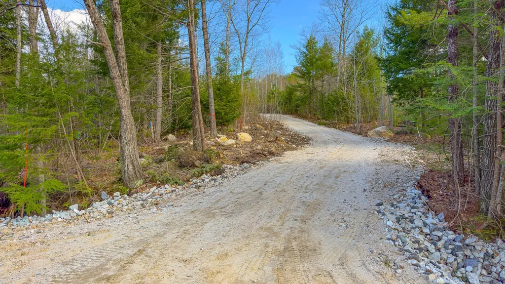 18 Village Heights Harrison ME 04040