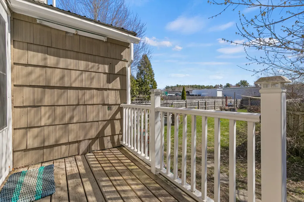 313R Warren Avenue Portland ME 04103