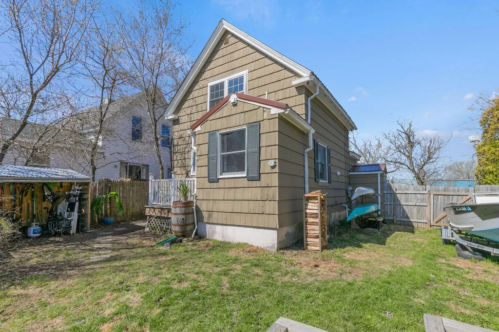 313R Warren Avenue Portland ME 04103