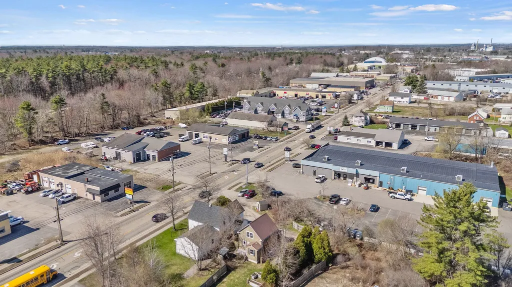 313R Warren Avenue Portland ME 04103
