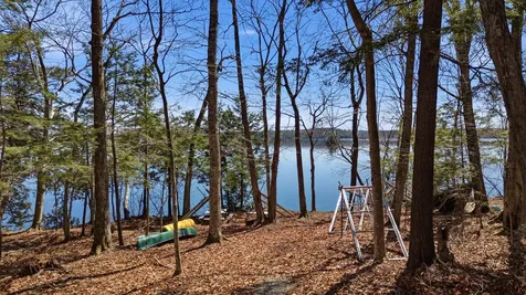 43 Hoyt Drive Monmouth ME 04259