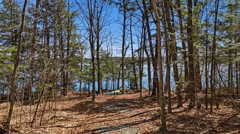 43 Hoyt Drive Monmouth ME 04259