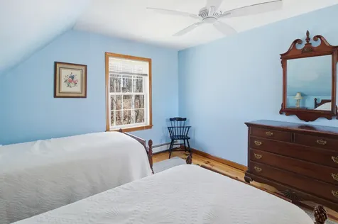 43 Hoyt Drive Monmouth ME 04259