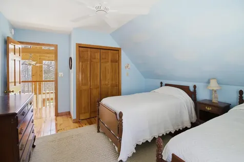 43 Hoyt Drive Monmouth ME 04259