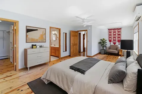 43 Hoyt Drive Monmouth ME 04259