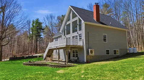 43 Hoyt Drive Monmouth ME 04259