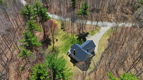 43 Hoyt Drive Monmouth ME 04259