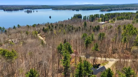 43 Hoyt Drive Monmouth ME 04259
