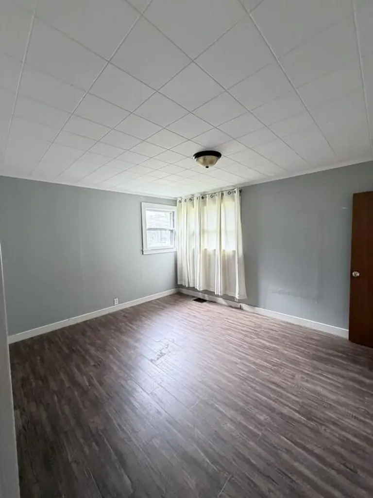91 Kennebec Road Hampden ME 04444