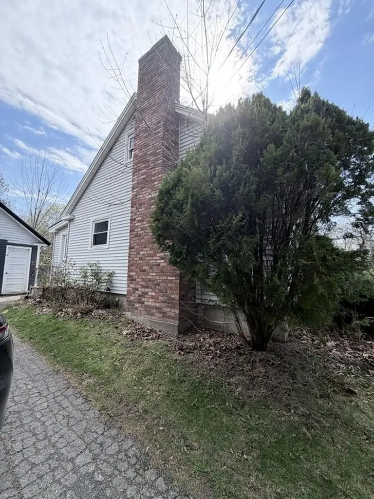 91 Kennebec Road Hampden ME 04444